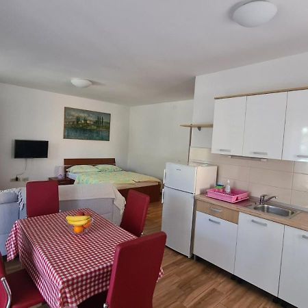 Apartments Ivanovski Rab Town Zewnętrze zdjęcie