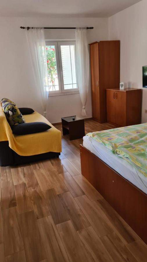Apartments Ivanovski Rab Town Zewnętrze zdjęcie