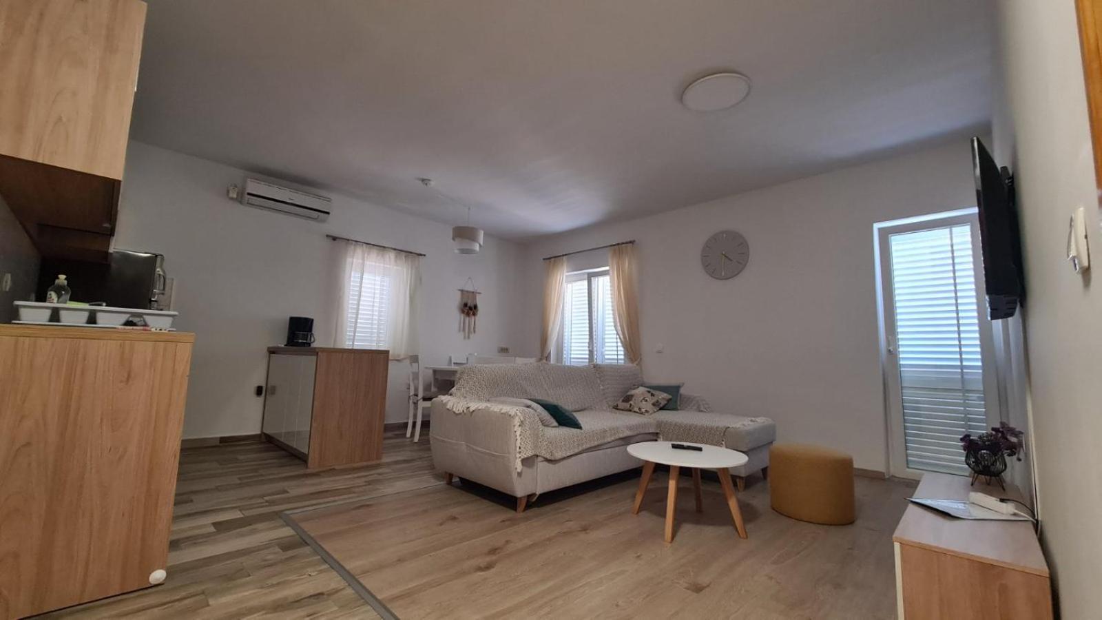 Apartments Ivanovski Rab Town Zewnętrze zdjęcie