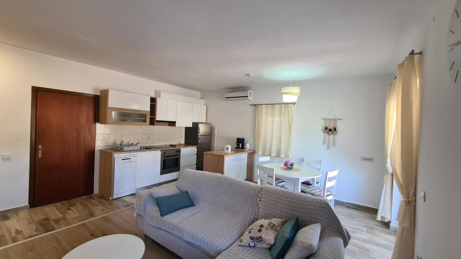 Apartments Ivanovski Rab Town Zewnętrze zdjęcie