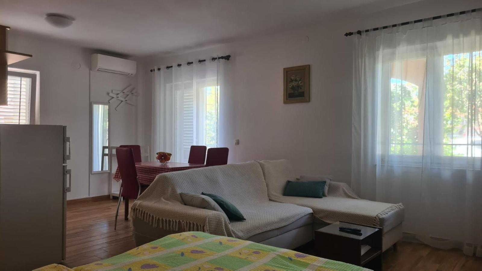 Apartments Ivanovski Rab Town Zewnętrze zdjęcie